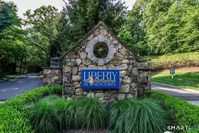 16 Franklin Court #16, Newtown, CT 06470 - Photo 40
