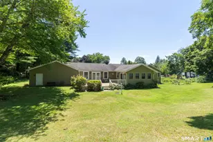 8 Glen Cir, North Branford, CT 06471 - Photo 4