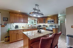 345 Goodwin St, East Hartford, CT 06108 - Photo 10