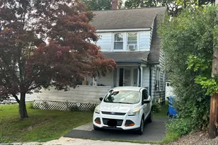 27 Harker Ave, Waterbury, CT 06705 - Photo 2