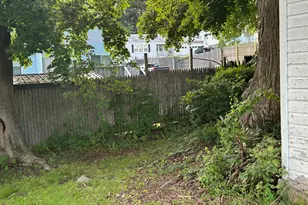 27 Harker Ave, Waterbury, CT 06705 - Photo 26