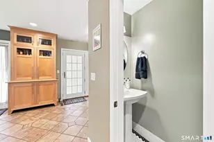 26 Folly Brook Ln, Manchester, CT 06040 - Photo 8
