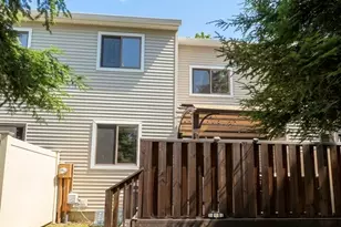 30 Orangewood W, Derby, CT 06418 - Photo 34