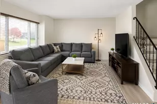 30 Orangewood W, Derby, CT 06418 - Photo 4