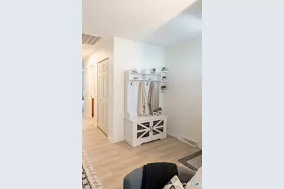 30 Orangewood West #30, Derby, CT 06418 - Photo 2