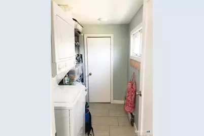 927 East Broadway, Milford, CT 06460 - Photo 14