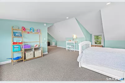 927 East Broadway, Milford, CT 06460 - Photo 12