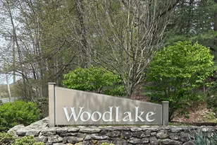 54 Clubhouse Dr, Woodbury, CT 06798 - Photo 4