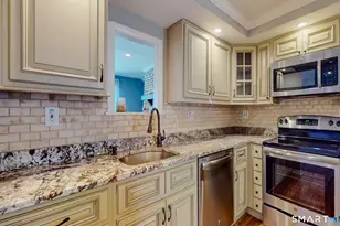 54 Clubhouse Dr, Woodbury, CT 06798 - Photo 1
