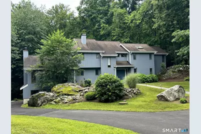 4 Deerfield Road, Brookfield, CT 06804 - Photo 2