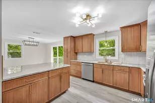22 Settler Cir, Windsor, CT 06095 - Photo 2