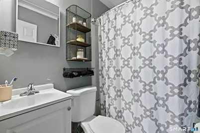 8 Midway Oval, Groton, CT 06340 - Photo 14