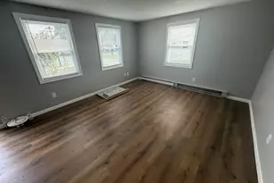 117 Footpath Ln, East Hartford, CT 06118 - Photo 6
