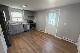 117 Footpath Ln, East Hartford, CT 06118 - Photo 8