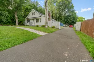 683 Woodin St, Hamden, CT 06514 - Photo 2