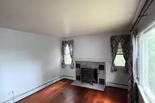 50 Crest St, New London, CT 06320 - Photo 2