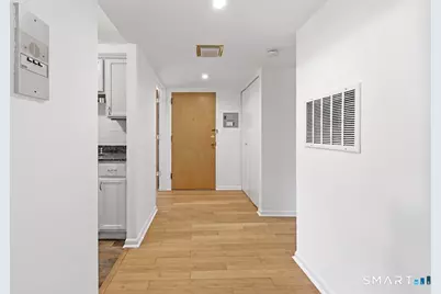 45 Park Place #209, New Britain, CT 06052 - Photo 4
