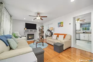 14 Lincoln St, Farmington, CT 06085 - Photo 2
