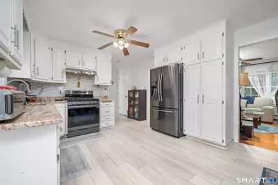 14 Lincoln Street, Farmington, CT 06085 - Photo 6