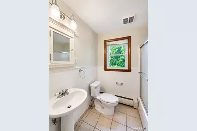 359-363 Brook Street #363, Bristol, CT 06010 - Photo 6
