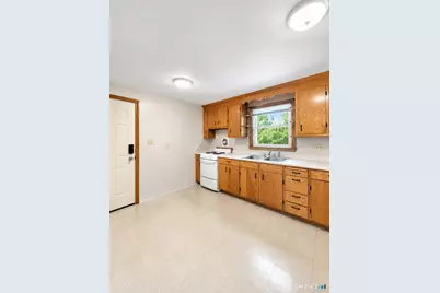359-363 Brook Street #363, Bristol, CT 06010 - Photo 4