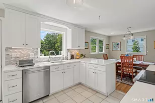 28 Juniper Rd, Newtown, CT 06470 - Photo 10