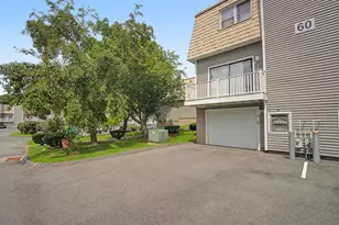 60 Meetinghouse Village, Meriden, CT 06450 - Photo 20