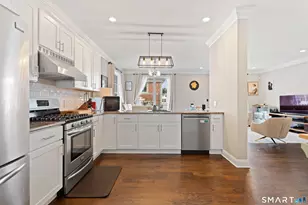 91 W Broad St, Stamford, CT 06902 - Photo 10