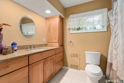 21 Hampton Lane, New Canaan, CT 06840 - Photo 18