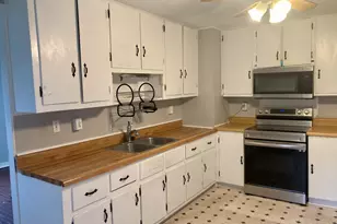 2 School St, Norwich, CT 06360 - Photo 2
