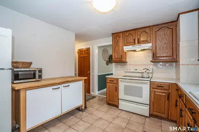 79 Edgemont Avenue, West Hartford, CT 06110 - Photo 12