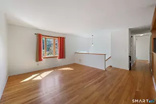 288 Knob Hill Rd, Meriden, CT 06451 - Photo 8