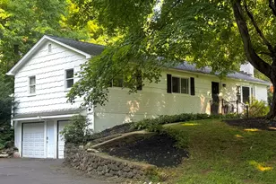 208 Strongtown Rd, Southbury, CT 06488 - Photo 30