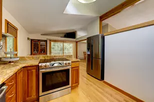 15 Brookridge Dr, Avon, CT 06001 - Photo 14