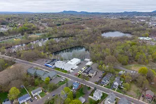 236 Hall Ave, Wallingford, CT 06492 - Photo 4
