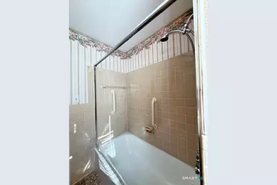 114 Centerbrook Road, Hamden, CT 06518 - Photo 16