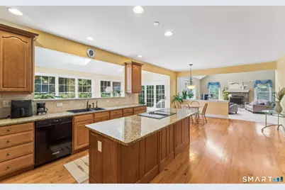 2 Pond View Drive, Newtown, CT 06470 - Photo 12
