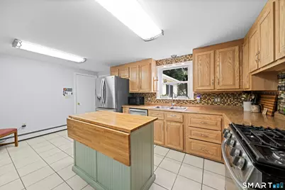 22 Cleveland Street, Enfield, CT 06082 - Photo 6