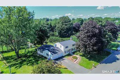 22 Cleveland Street, Enfield, CT 06082 - Photo 2