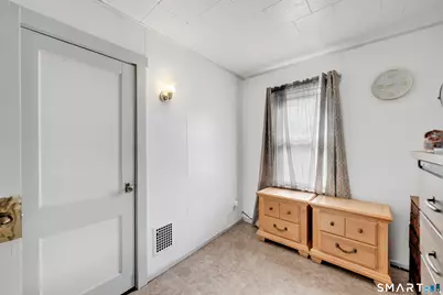 250 Hillside Avenue, Hartford, CT 06106 - Photo 16