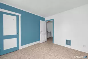 250 Hillside Ave, Hartford, CT 06106 - Photo 18