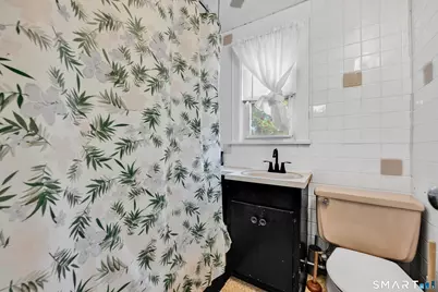 250 Hillside Avenue, Hartford, CT 06106 - Photo 20