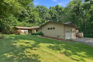 22 Codfish Ln, Weston, CT 06883 - Photo 4