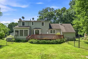 866 Ridge Rd, Wethersfield, CT 06109 - Photo 2