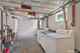 10 Seeley St, Danbury, CT 06810 - Photo 24