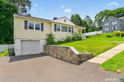 10 Seeley Street, Danbury, CT 06810 - Photo 4