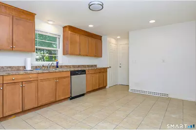 86 Crest Avenue, East Haven, CT 06513 - Photo 6