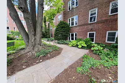 70 Strawberry Hill Avenue #D-GR9, Stamford, CT 06902 - Photo 2