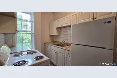 221 Broadway #3, Norwich, CT 06360 - Photo 2