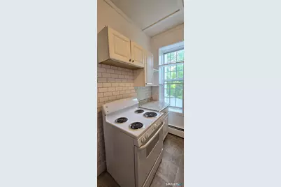 221 Broadway #3, Norwich, CT 06360 - Photo 10